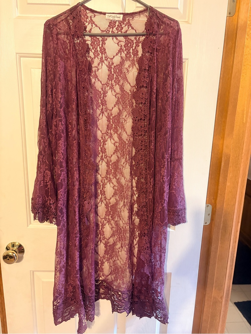 Ruffled Lace Kimono Robe in Plum by